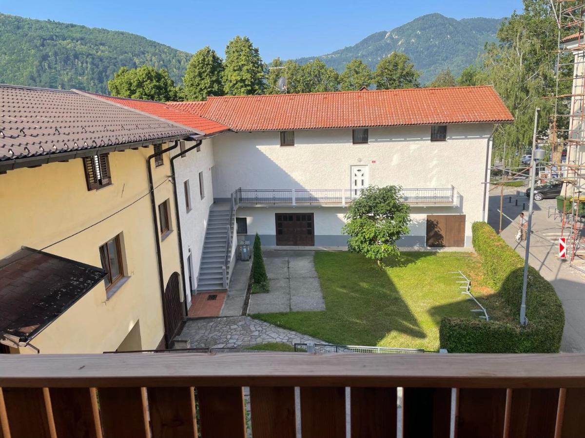 Old Square House - Hisa Na Starem Trgu Appartement Tolmin Buitenkant foto